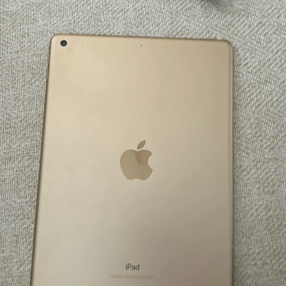 Ipad i dont know the genration